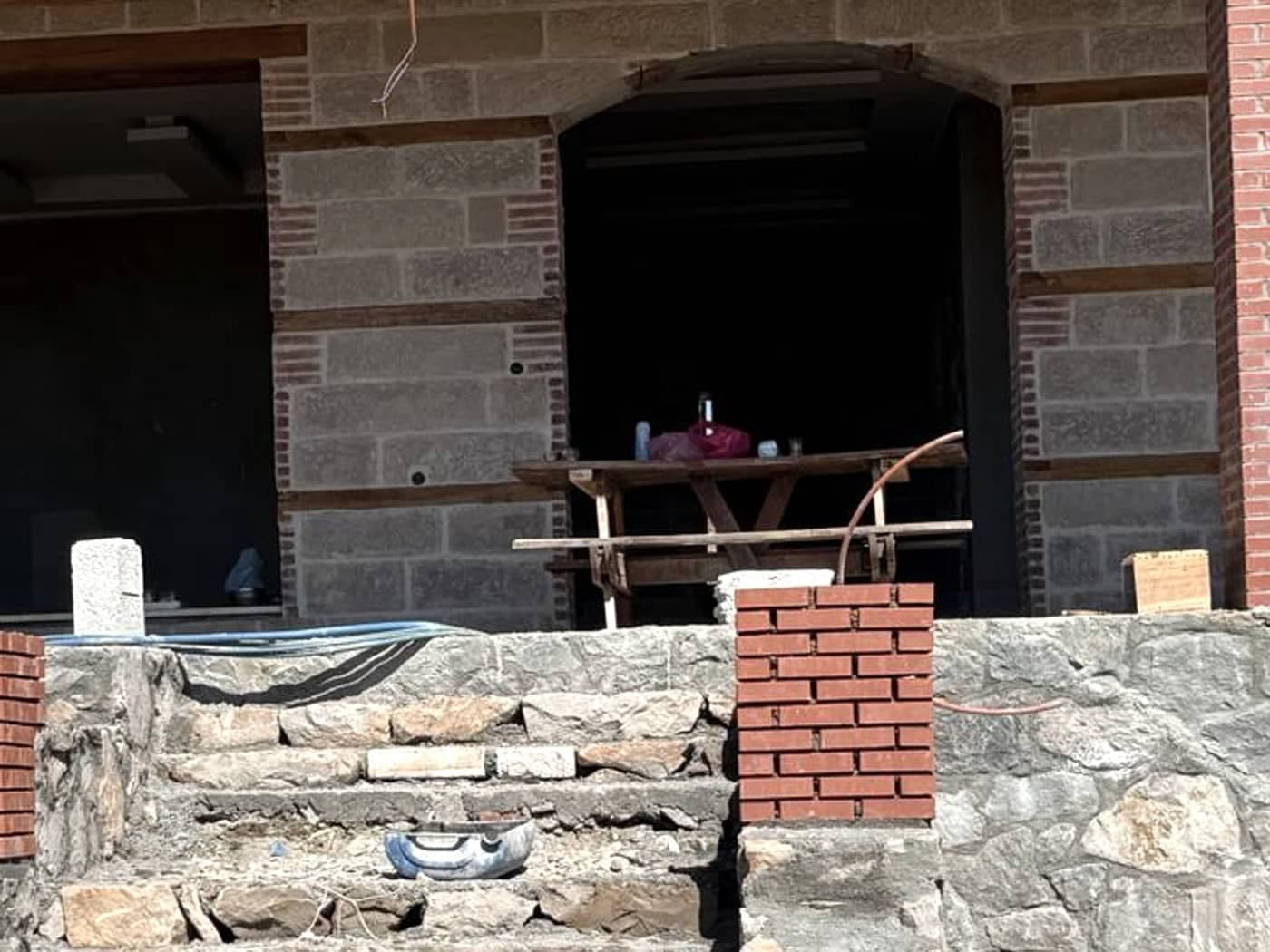 Açık tonlu Kandıra doğal taşı dokusu